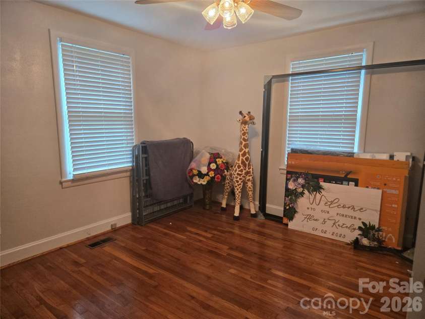 1326 26th Street, Hickory, NC 28602.  MLS# CAR4410573, YatesRealty ID 41457. 