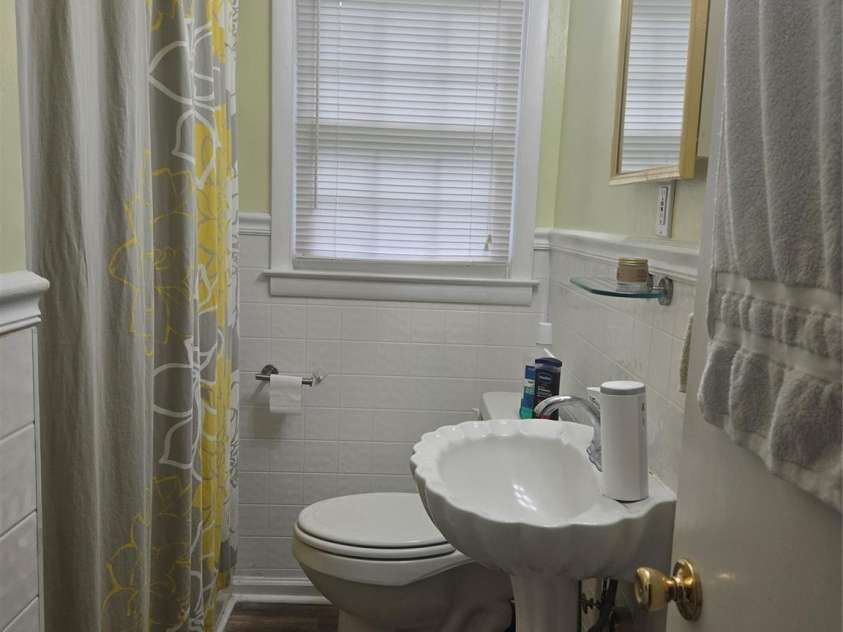 1326 26th Street, Hickory, NC 28602.  MLS# CAR4410573, YatesRealty ID 41457. 