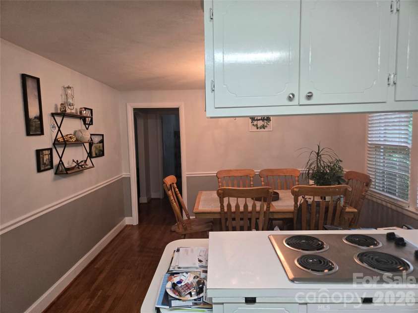 1326 26th Street, Hickory, NC 28602.  MLS# CAR4410573, YatesRealty ID 41457. 