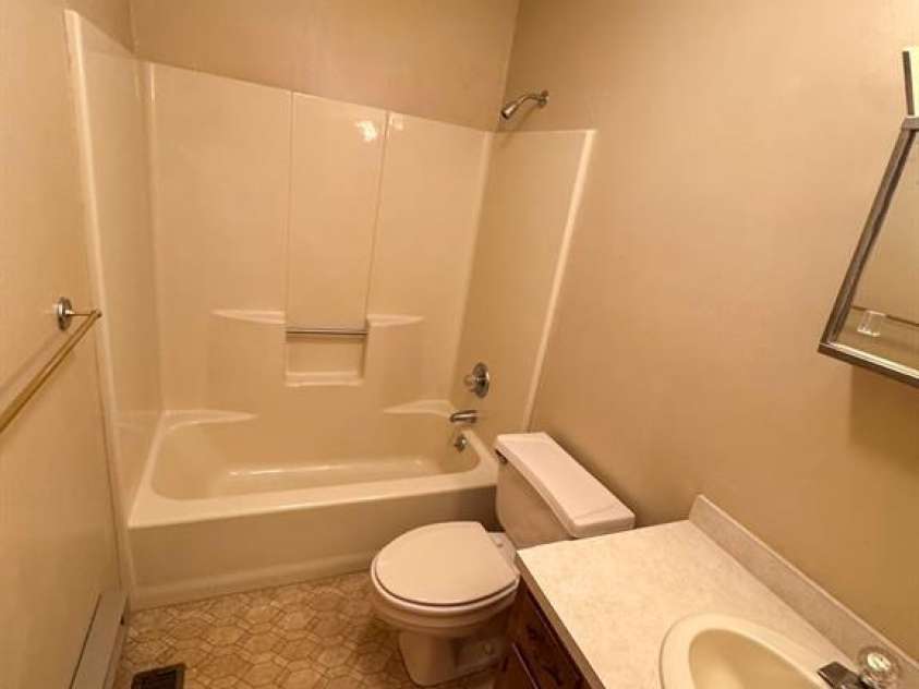 84 Stoney Ridge Loop, Maggie Valley, NC 28751.  MLS# CAR4405541, YatesRealty ID 41458. 