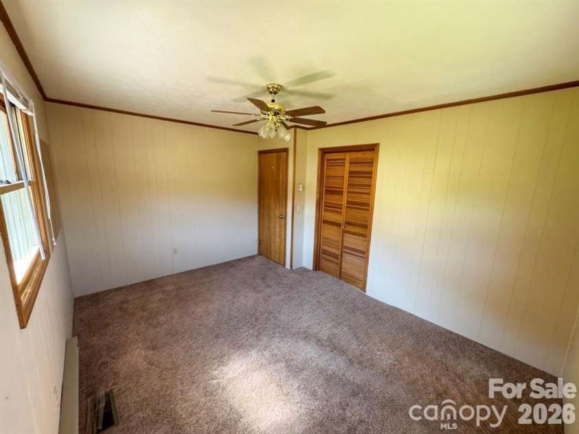 84 Stoney Ridge Loop, Maggie Valley, NC 28751.  MLS# CAR4405541, YatesRealty ID 41458. 