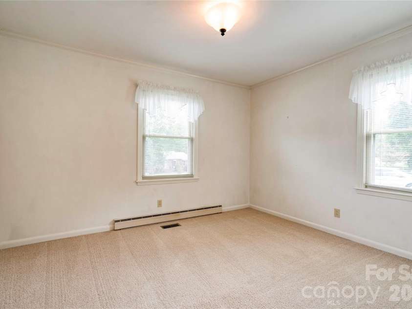1606 Spangler Drive, Shelby, NC 28150.  MLS# CAR4411291, YatesRealty ID 41459. Bedroom 2