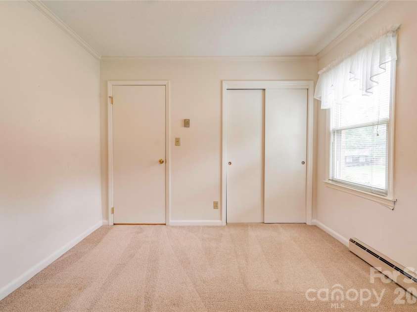 1606 Spangler Drive, Shelby, NC 28150.  MLS# CAR4411291, YatesRealty ID 41459. Bedroom 3