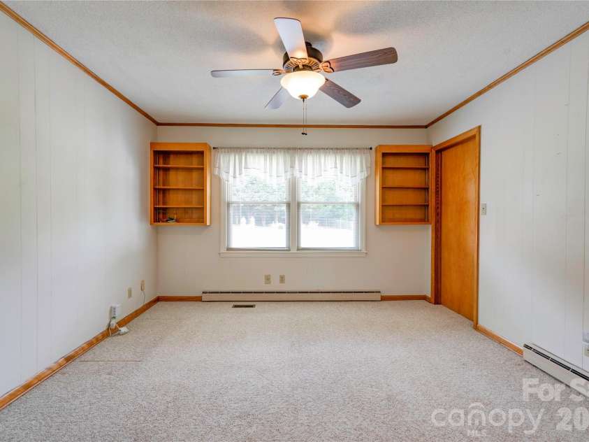 1606 Spangler Drive, Shelby, NC 28150.  MLS# CAR4411291, YatesRealty ID 41459. Dining Room