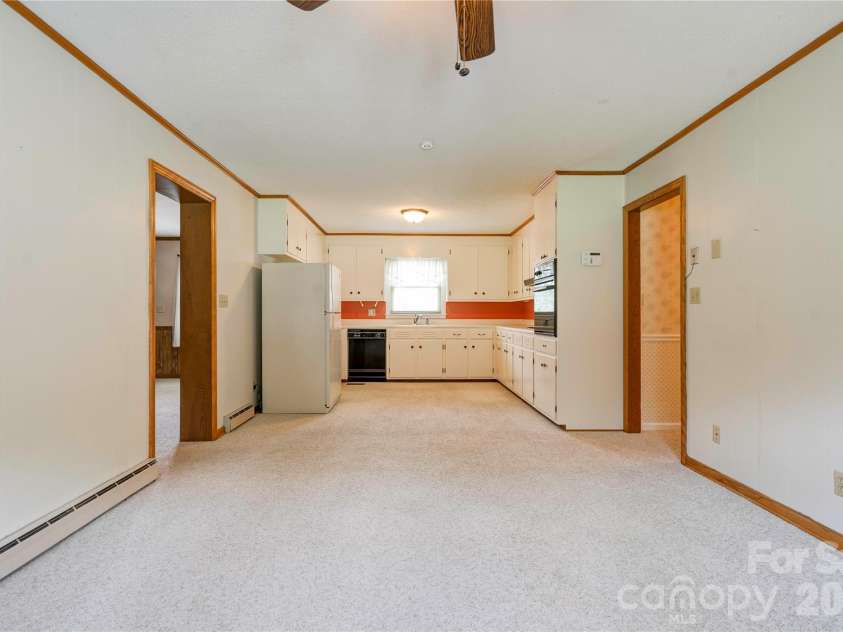 1606 Spangler Drive, Shelby, NC 28150.  MLS# CAR4411291, YatesRealty ID 41459. Dining Room/Kitchen