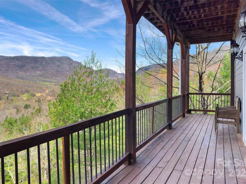 50 Valley View Drive, Marion, NC 28752.  MLS# CAR4242721, YatesRealty ID 4146. 