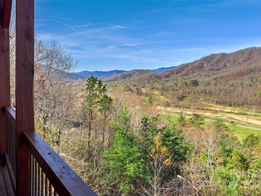 50 Valley View Drive, Marion, NC 28752.  MLS# CAR4242721, YatesRealty ID 4146. 