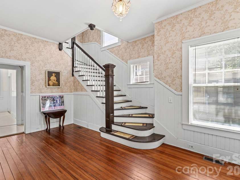 309 Ellis Street, Salisbury, NC 28144.  MLS# CAR4409945, YatesRealty ID 41463. 