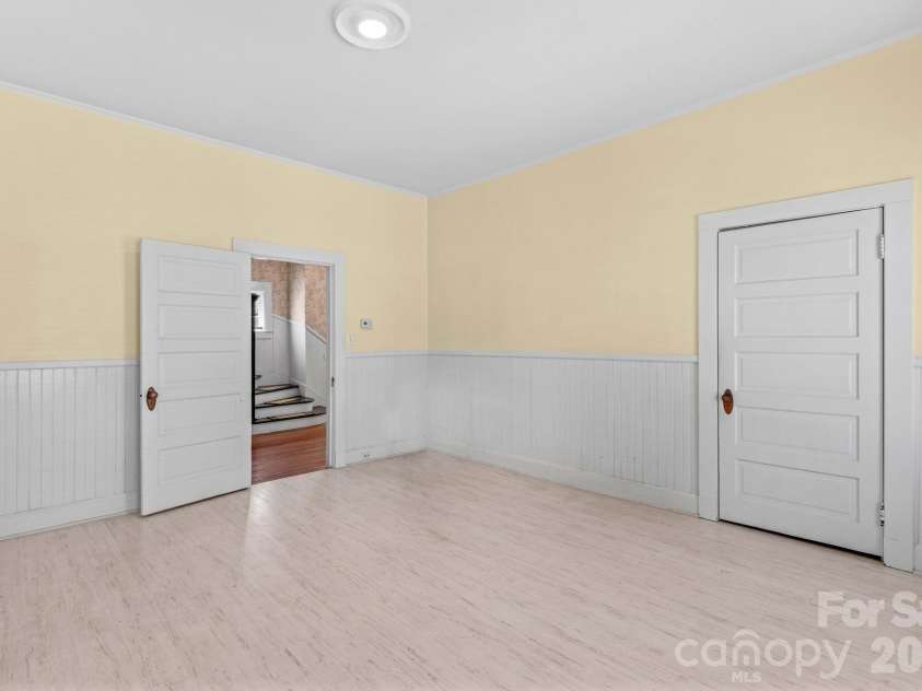 309 Ellis Street, Salisbury, NC 28144.  MLS# CAR4409945, YatesRealty ID 41463. 