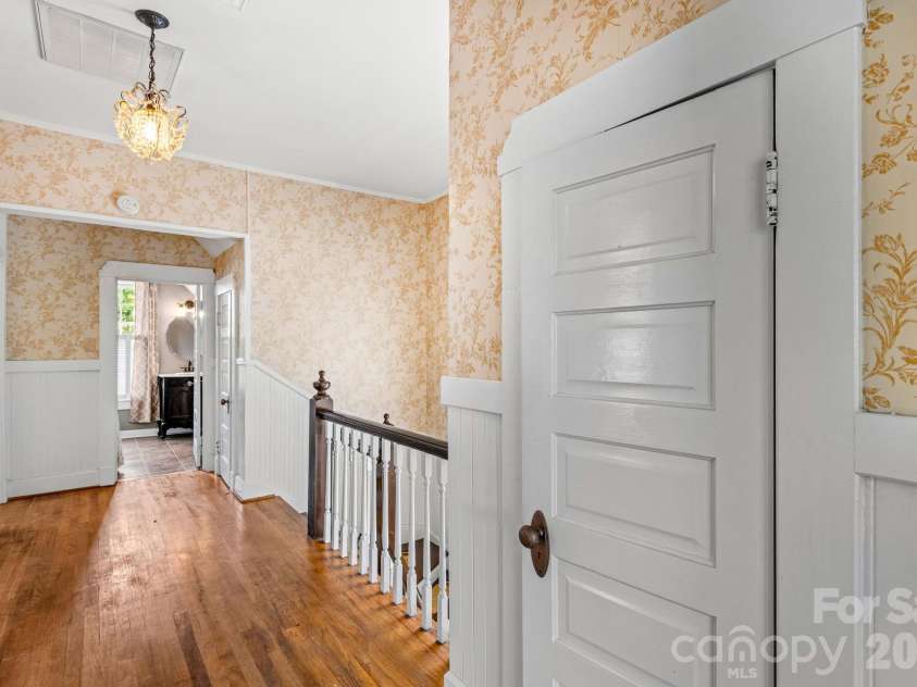 309 Ellis Street, Salisbury, NC 28144.  MLS# CAR4409945, YatesRealty ID 41463. 