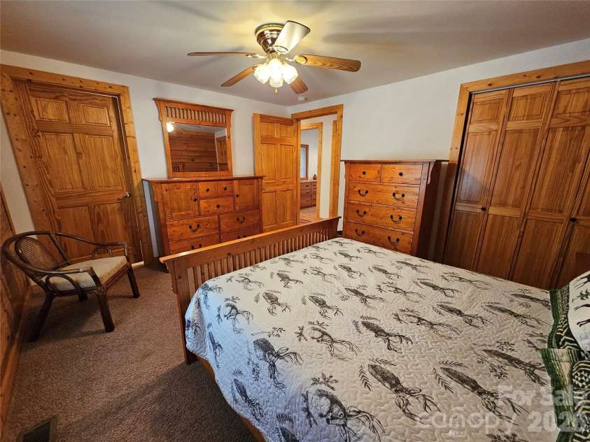194 Long Ridge Drive, Lake Lure, NC 28746.  MLS# CAR4411336, YatesRealty ID 41467. 