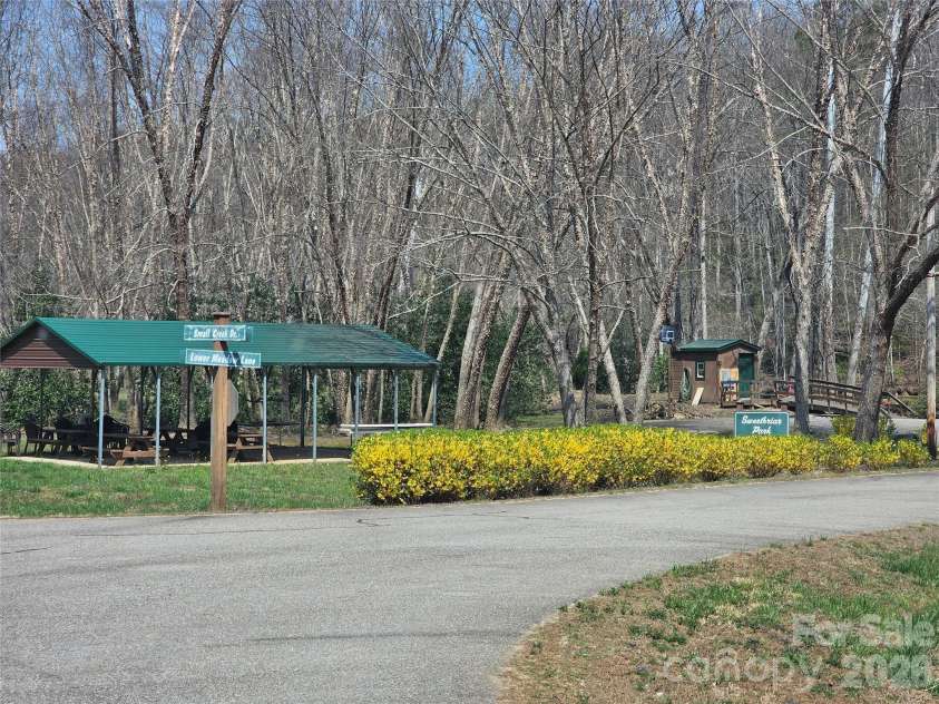194 Long Ridge Drive, Lake Lure, NC 28746.  MLS# CAR4411336, YatesRealty ID 41467. 