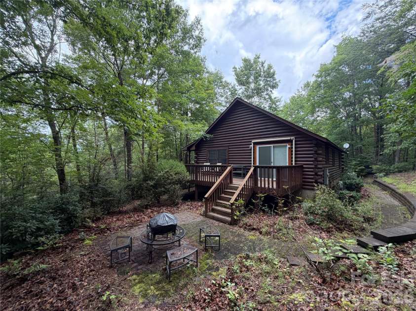 194 Long Ridge Drive, Lake Lure, NC 28746.  MLS# CAR4411336, YatesRealty ID 41467. 