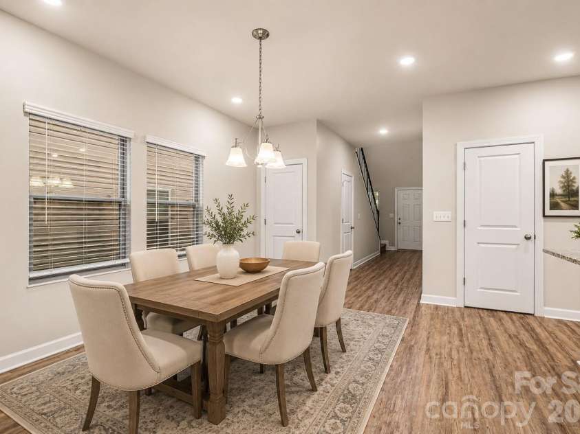6863 Good News Drive, Charlotte, NC 28215.  MLS# CAR4411633, YatesRealty ID 41469. Virtually Staged Dining Area