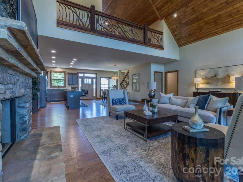 100 Tiger Paw Lane, Sapphire, NC 28774.  MLS# CAR4155572, YatesRealty ID 4147. 