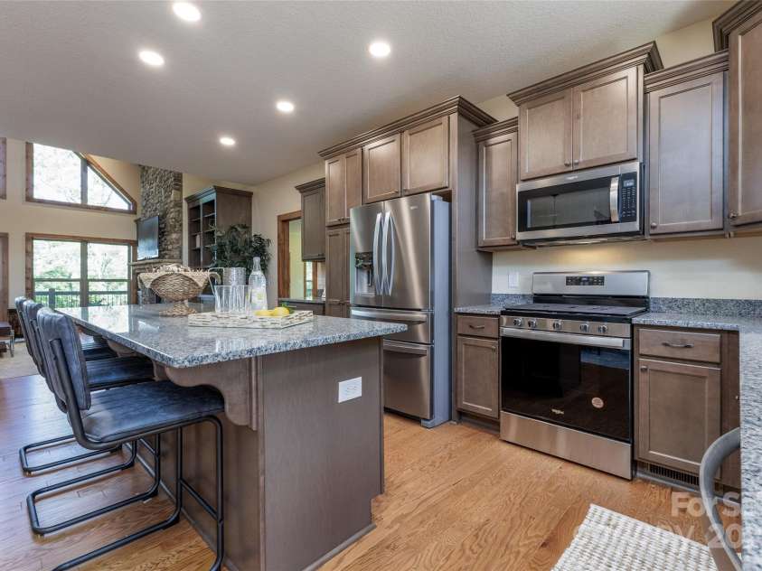 100 Tiger Paw Lane, Sapphire, NC 28774.  MLS# CAR4155572, YatesRealty ID 4147. 