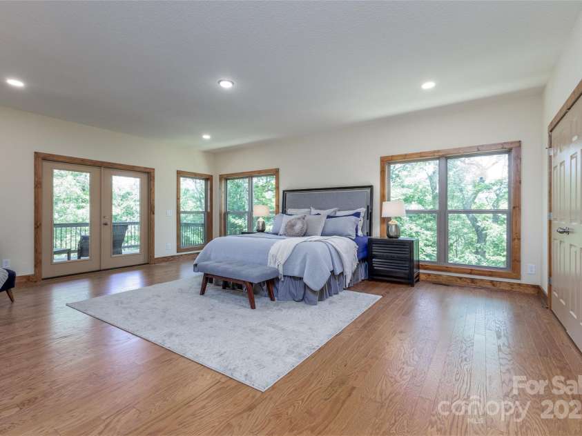 100 Tiger Paw Lane, Sapphire, NC 28774.  MLS# CAR4155572, YatesRealty ID 4147. 