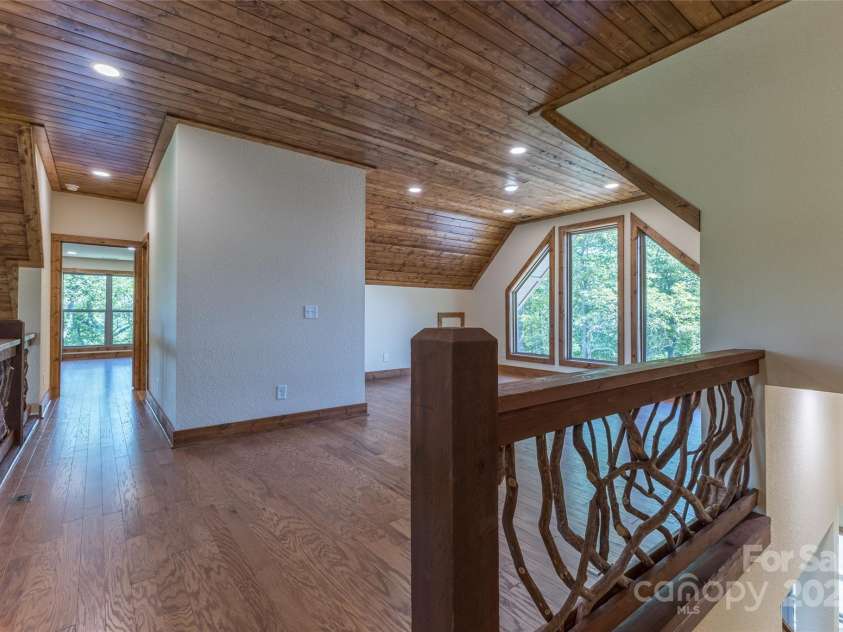 100 Tiger Paw Lane, Sapphire, NC 28774.  MLS# CAR4155572, YatesRealty ID 4147. 