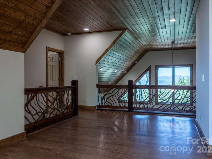 100 Tiger Paw Lane, Sapphire, NC 28774.  MLS# CAR4155572, YatesRealty ID 4147. 