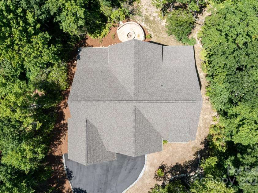 100 Tiger Paw Lane, Sapphire, NC 28774.  MLS# CAR4155572, YatesRealty ID 4147. 