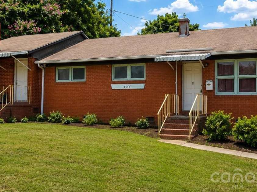 3308 Sutton Drive, Charlotte, NC 28216.  MLS# CAR4411744, YatesRealty ID 41470. 