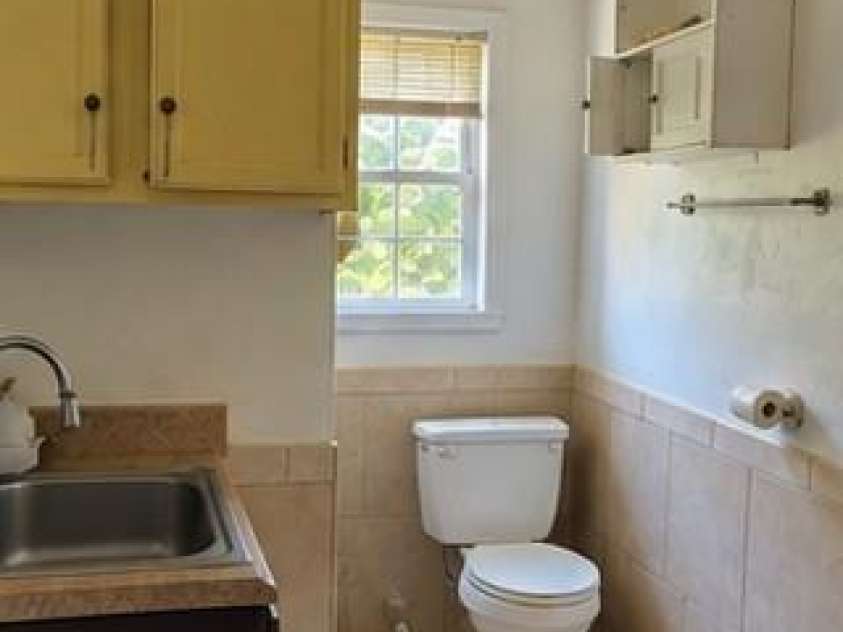 3308 Sutton Drive, Charlotte, NC 28216.  MLS# CAR4411744, YatesRealty ID 41470. 