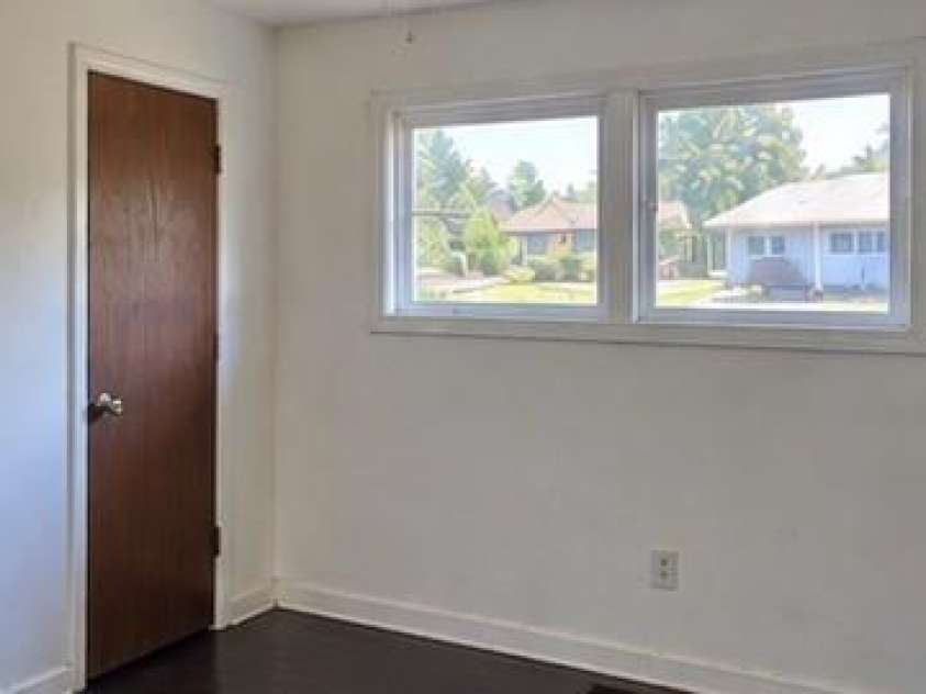 3308 Sutton Drive, Charlotte, NC 28216.  MLS# CAR4411744, YatesRealty ID 41470. 