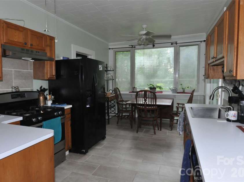 161 Walnut Street, Chester, SC 29706.  MLS# CAR4411761, YatesRealty ID 41474. 