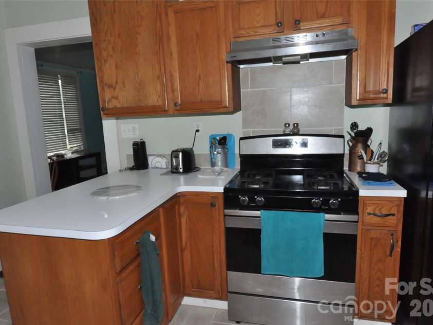 161 Walnut Street, Chester, SC 29706.  MLS# CAR4411761, YatesRealty ID 41474. 