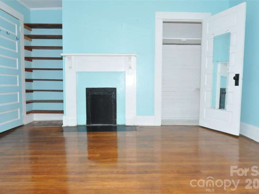 161 Walnut Street, Chester, SC 29706.  MLS# CAR4411761, YatesRealty ID 41474. 