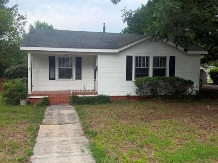 100 West Street, Monroe, NC 28112.  MLS# CAR4410973, YatesRealty ID 41476. 