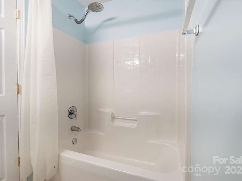 11521 Savannah Creek Drive, Charlotte, NC 28273.  MLS# CAR4273966, YatesRealty ID 4148. 