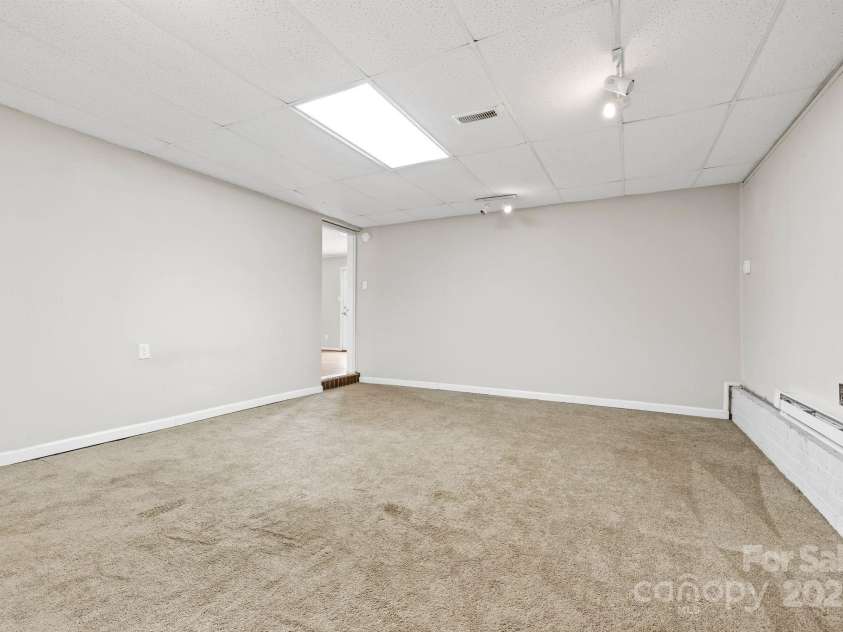 236 Edison Drive, Statesville, NC 28625.  MLS# CAR4239649, YatesRealty ID 4148. 