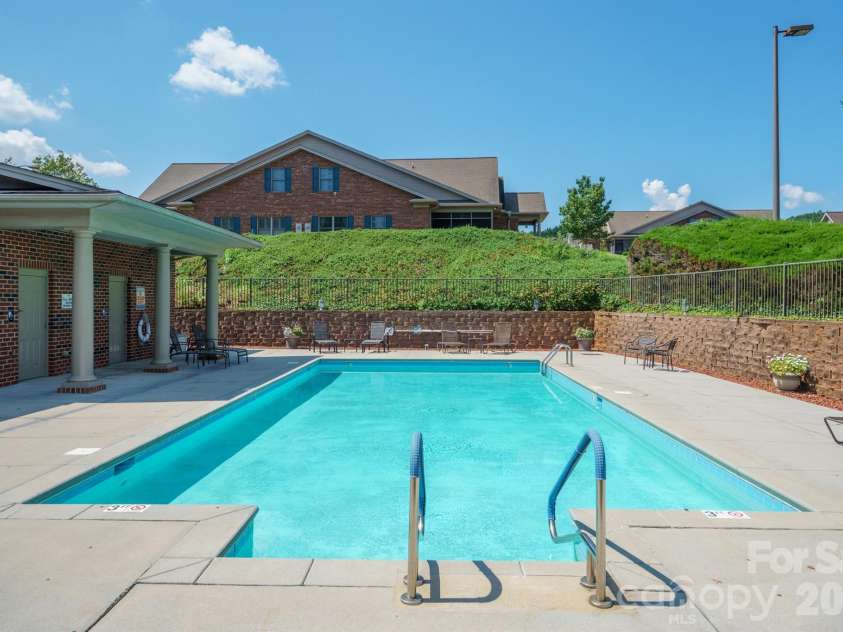 509 26th Avenue, Hickory, NC 28601.  MLS# CAR4411595, YatesRealty ID 41482. Clubhouse Pool