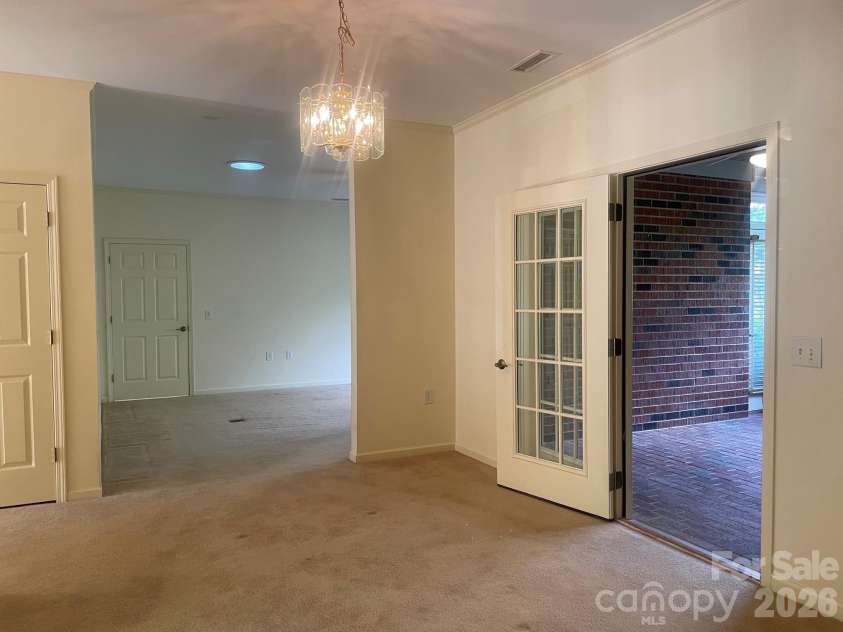 509 26th Avenue, Hickory, NC 28601.  MLS# CAR4411595, YatesRealty ID 41482. Dining Room