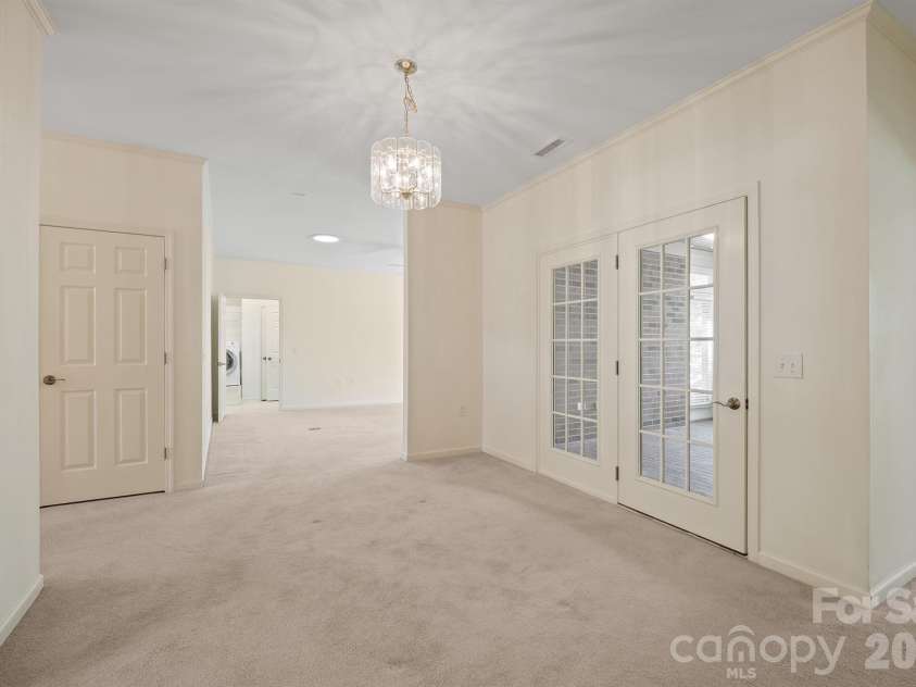 509 26th Avenue, Hickory, NC 28601.  MLS# CAR4411595, YatesRealty ID 41482. Dining Room