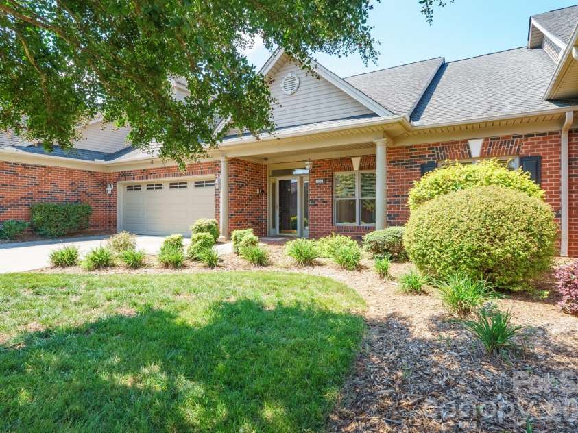 509 26th Avenue, Hickory, NC 28601.  MLS# CAR4411595, YatesRealty ID 41482. Front View