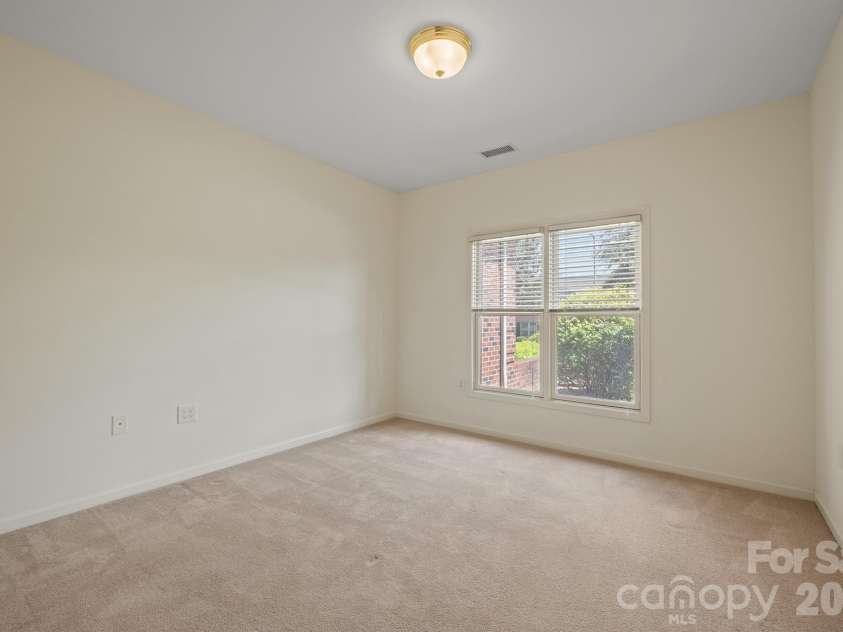 509 26th Avenue, Hickory, NC 28601.  MLS# CAR4411595, YatesRealty ID 41482. Guest Bedroom