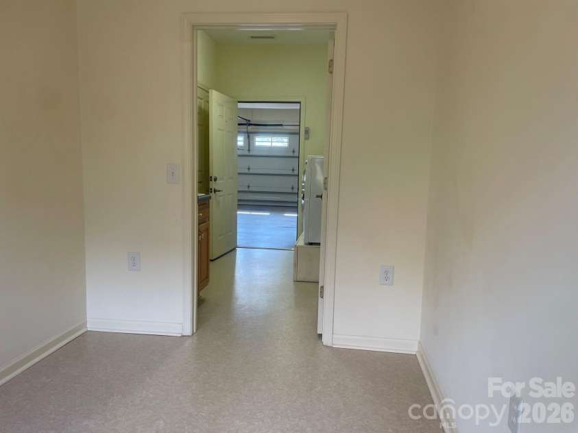 509 26th Avenue, Hickory, NC 28601.  MLS# CAR4411595, YatesRealty ID 41482. Home Office