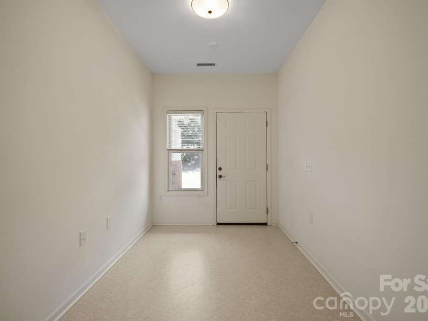 509 26th Avenue, Hickory, NC 28601.  MLS# CAR4411595, YatesRealty ID 41482. Home Office