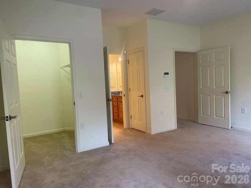 509 26th Avenue, Hickory, NC 28601.  MLS# CAR4411595, YatesRealty ID 41482. Main Bedroom