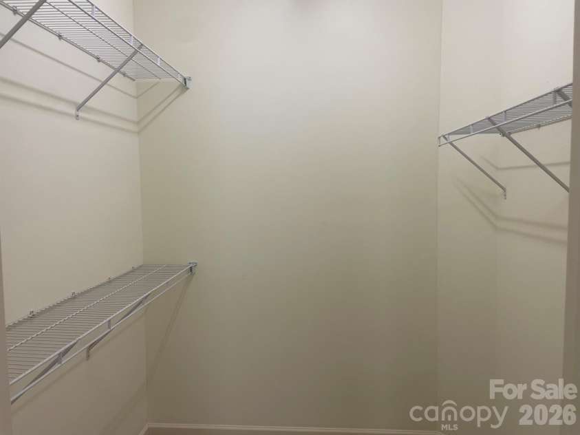 509 26th Avenue, Hickory, NC 28601.  MLS# CAR4411595, YatesRealty ID 41482. Main Bedroom Closet