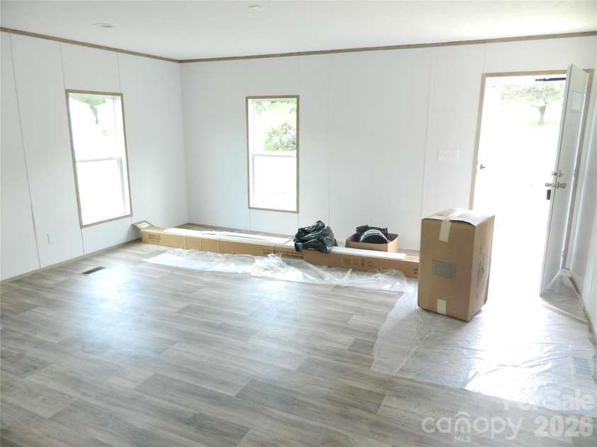 3944 Hollywood Ridge Road, Lenoir, NC 28645.  MLS# CAR4403035, YatesRealty ID 41483. 