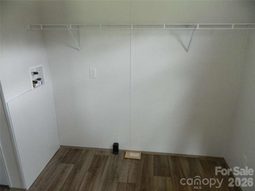 3944 Hollywood Ridge Road, Lenoir, NC 28645.  MLS# CAR4403035, YatesRealty ID 41483. Laundry Room