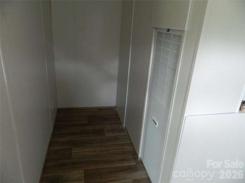 3944 Hollywood Ridge Road, Lenoir, NC 28645.  MLS# CAR4403035, YatesRealty ID 41483. Storage Area