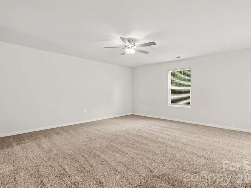 6032 Lowe Lane, Charlotte, NC 28214.  MLS# CAR4408260, YatesRealty ID 41484. 