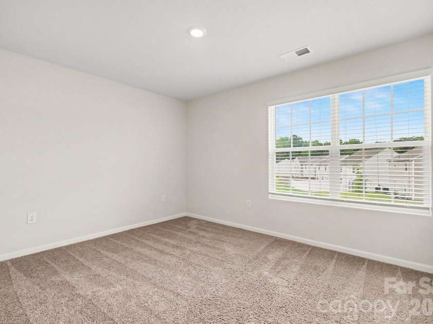 6032 Lowe Lane, Charlotte, NC 28214.  MLS# CAR4408260, YatesRealty ID 41484. 