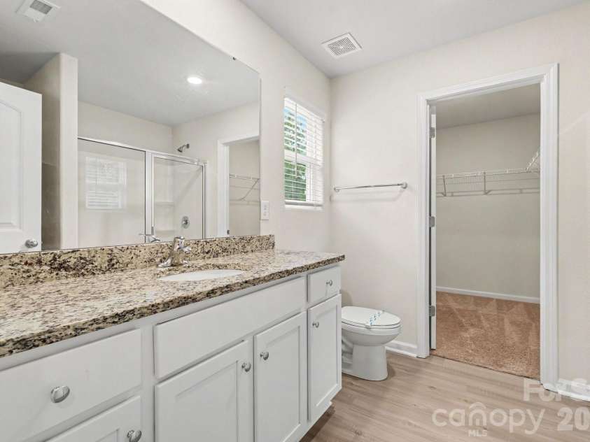 6032 Lowe Lane, Charlotte, NC 28214.  MLS# CAR4408260, YatesRealty ID 41484. 
