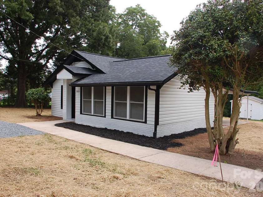 24674 Saint Martin Road, Albemarle, NC 28001.  MLS# CAR4411700, YatesRealty ID 41485. 