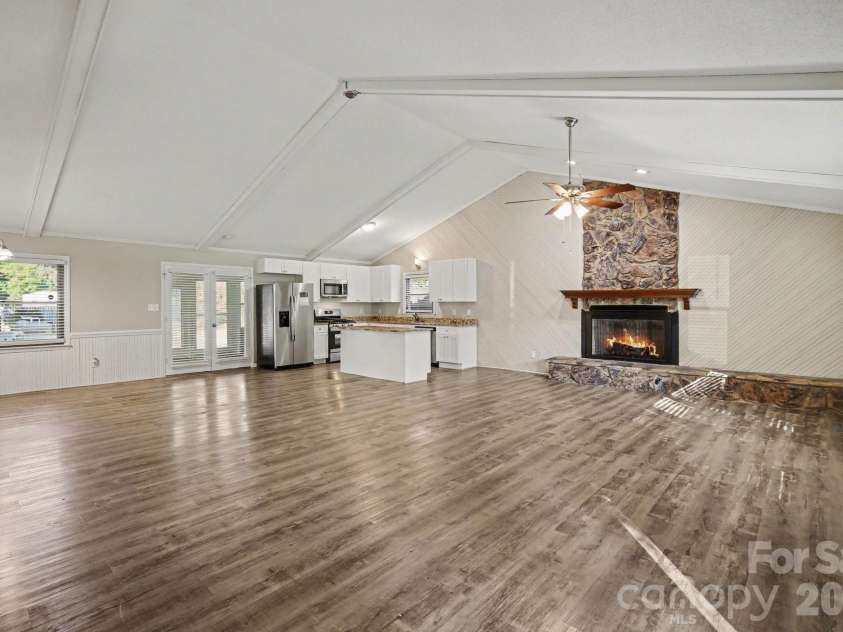 105 Windsong Court, Gastonia, NC 28056.  MLS# CAR4409815, YatesRealty ID 41486. 